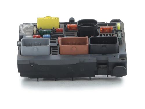 Used Fuse box PEUGEOT 308 SW I (4E_, 4H_) 1.6 HDi (90 hp) 31152602