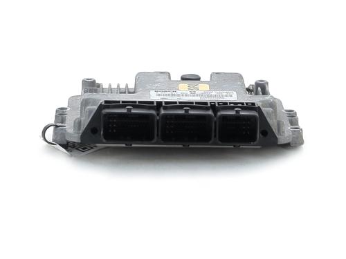 Used Engine control unit (ECU) Engine control unit (ECU) OPEL VIVARO A Van (X83) 2.5 CDTI (F7) (146 hp) 33685279 33685279