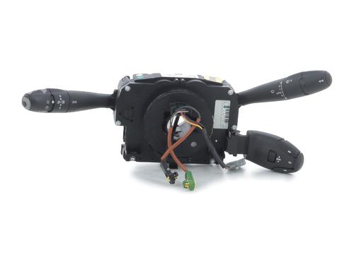 Commutateur PEUGEOT 407 (6D_) 2.0 HDi 135 (6DRHRH, 6DRHRE, 6DRHRG, 6DRHRJ) (136 hp) 32356015