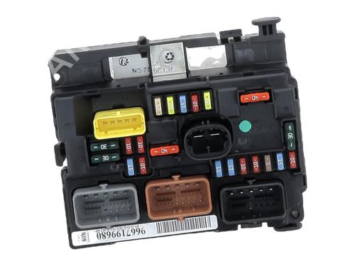Fuse box CITROËN DS3 (SA_) 1.6 HDi 115 | BP31937938E1