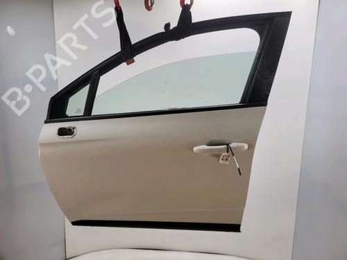 Used Left front door RENAULT CLIO V (B7_) 1.0 TCe 90 (B7MT) (91 hp) 31086155