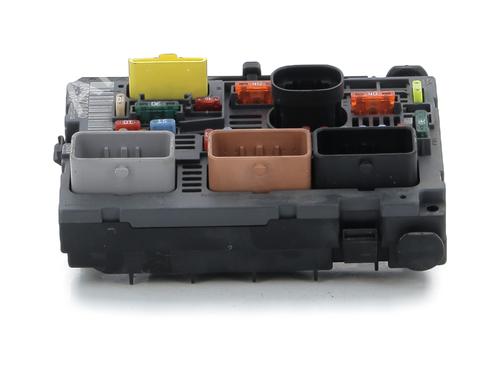 caja-reles-fusibles-citroen-berlingo-multispace-b9-2008-34000982 main image