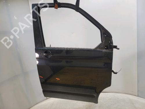 Dør højre fortil Dør højre fortil VW TRANSPORTER T5 Bus (7HB, 7HJ, 7EB, 7EJ) 2.5 TDI (174 hp) 34576357 34576357