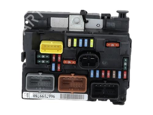 Fuse box CITROËN C3 Picasso (SH_) 1.6 HDI 90 | BP38059366E1 - Image 2