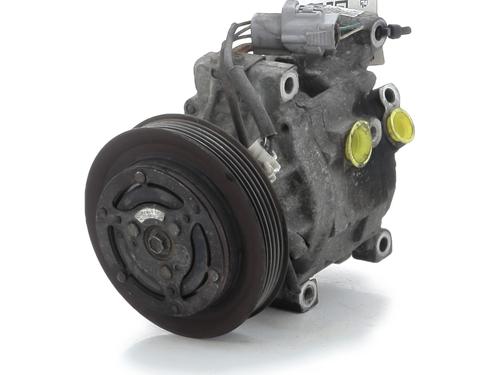 Used AC compressor AC compressor TOYOTA YARIS (_P1_) 1.4 D-4D (NLP10_, NLP10R) (75 hp) 34111614 34111614