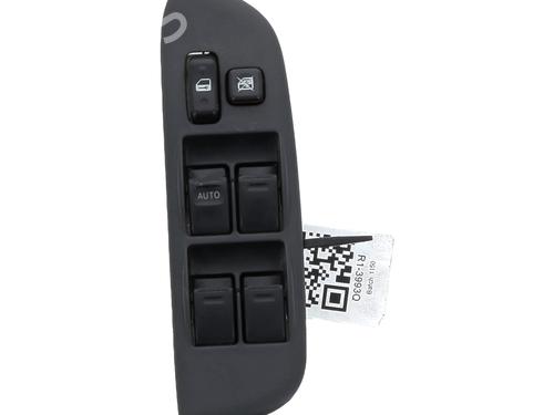 Used Left front window switch TOYOTA RAV 4 II (_A2_) 2.0 D 4WD (CLA20_, CLA21_, CLA20R, CLA21R) (116 hp) 31207411