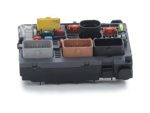 Used Fuse box PEUGEOT 807 (EB_) 2.0 HDI (136 hp) 32077374
