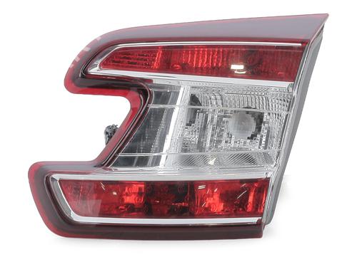 Farolim direito da mala RENAULT MEGANE III Grandtour (KZ0/1) 1.5 dCi (KZ09, KZ0D, KZ1G, KZ29, KZ14, KZ1W, KZ10, KZ1F,... (110 hp) 31122404