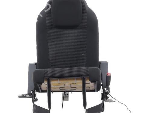 Siège arrière (3ème rangée) PEUGEOT 5008 (0U_, 0E_) 1.6 HDi (110 hp) 30798699