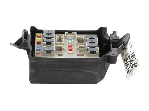 Used Fuse box RENAULT CLIO III (BR0/1, CR0/1) 1.2 16V (BR0P, CR0P) (101 hp) 27909728