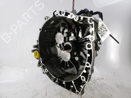 Gearbox VOLVO V40 Cross Country (526) D2 | BP31207476M3