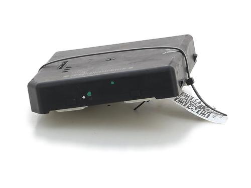 Used Fuse box Fuse box RENAULT LAGUNA III (BT0/1) 2.0 dCi (BT07, BT0J, BT14, BT1A, BT1S) (131 hp) 27913763 27913763