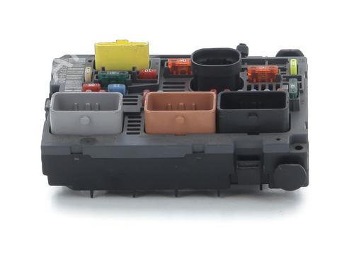 Used Fuse box PEUGEOT 308 I (4A_, 4C_) 1.6 HDi (112 hp) 32039702