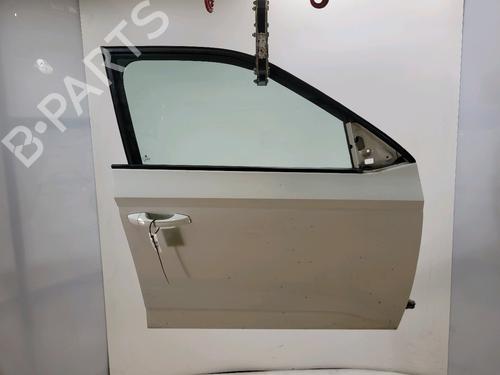 Used Right front door SKODA FABIA III (NJ3) 1.2 TSI (90 hp) 29296619