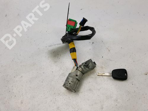 ignition-barrel-citroen-c3-i-fc_-fn_-14-hdi-4162ah-2002-2003-2004-2005-2006-2007-2008-2009-2010-2011-2012-2013-10715681 main image