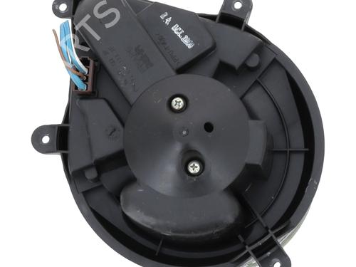 Used Heater blower motor PEUGEOT 306 Hatchback (7A, 7C, N3, N5) [1993-2003]  28177226