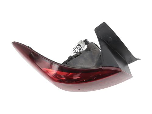 Venstre baglygte DACIA SANDERO II 1.0 SCe 75 (B8JC, B8JD, B8NC) (73 hp) 32334149