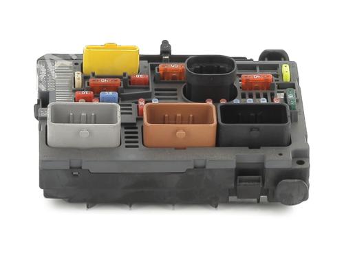 Used Fuse box Fuse box 32225337 32225337
