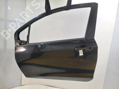 Used Left front door TOYOTA YARIS (_P13_) 1.0 (KSP130_, KSP130) (69 hp) 28713373
