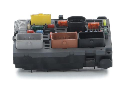 Used Fuse box PEUGEOT 308 I (4A_, 4C_) 1.6 HDi (109 hp) 31085952