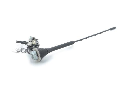 Antenne/Base TOYOTA YARIS (_P9_) 1.0 VVT-i (KSP90_, KSP90R) (69 hp) 31699714