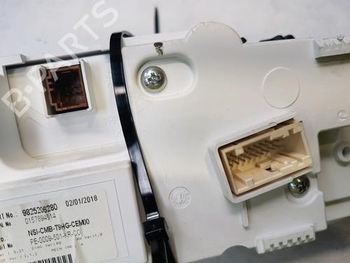 Instrument cluster PEUGEOT 308 II (LB_, LP_, LW_, LH_, L3_) 1.2 THP 130 | BP15267364C47 