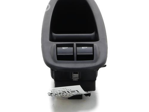 Left front window switch FIAT 500L (351_, 352_) 1.6 D Multijet (199LYD1B) | BP29197930I27 