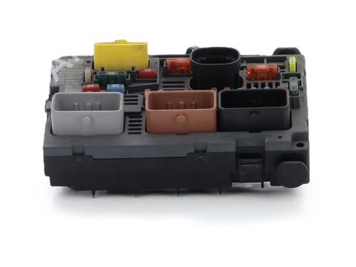 Used Fuse box Fuse box PEUGEOT 308 I (4A_, 4C_) 1.6 HDi (109 hp) 36513113 36513113