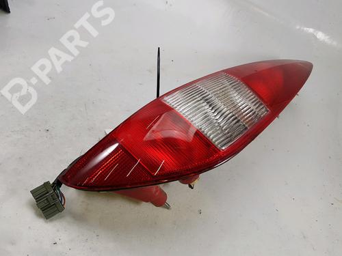 Used Right taillight FORD MONDEO III Turnier (BWY) 2.0 16V TDDi / TDCi (115 hp) 11120233