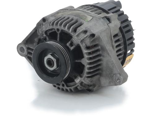 Used Alternator RENAULT MEGANE I Coach (DA0/1_) 1.6 e (DA0F) (90 hp) 31821346
