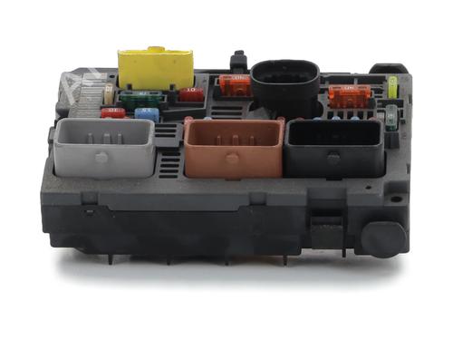 Zekeringkast CITROËN C4 I (LC_) 1.6 HDi (90 hp) 28286420