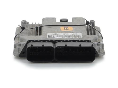 Used Engine control unit (ECU) VW GOLF V (1K1) 1.9 TDI (90 hp) 30405111