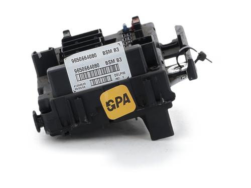 Used Fuse box Fuse box PEUGEOT 307 (3A/C) 2.0 HDi 135 (136 hp) 40172247 40172247
