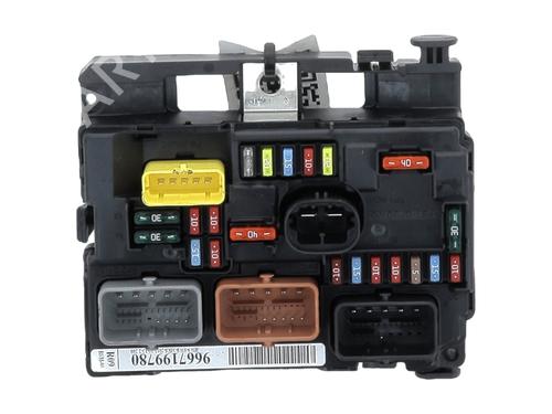 Fuse box CITROËN C3 II (SC_) 1.4 HDi 70 (SC8HZC, SC8HR0, SC8HP4) | BP32513731E1