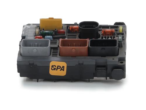 Used Fuse box PEUGEOT 308 I (4A_, 4C_) 1.6 HDi (90 hp) 29346891