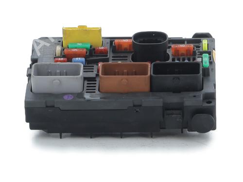 Scatola Fusibili CITROËN C4 Picasso I MPV (UD_) 1.6 HDi 110 (112 hp) 31822088
