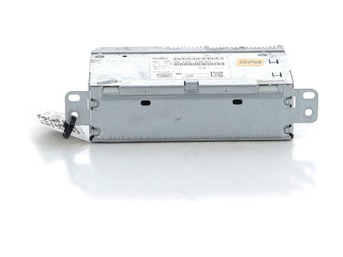 Used Radio PEUGEOT 308 II (LB_, LP_, LW_, LH_, L3_) 1.6 BlueHDi 120 (120 hp) 32842699