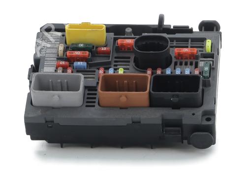 Zekeringkast PEUGEOT 3008 I MPV (0U_) 2.0 HDi Hybrid4 (0URHCA) (200 hp) 30799998