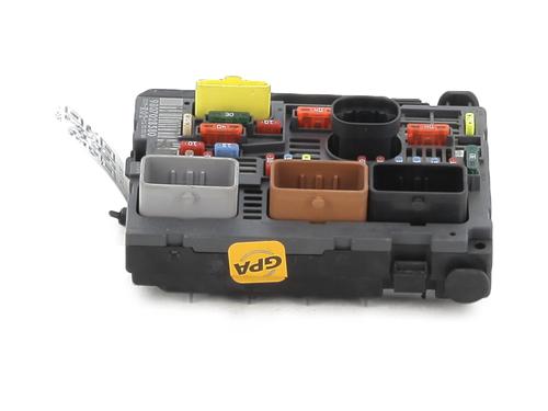 Used Fuse box PEUGEOT 3008 I MPV (0U_) 1.6 HDi (114 hp) 28372118