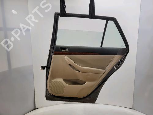 Right rear door TOYOTA AVENSIS Estate (_T25_) 2.0 D-4D (CDT250_, CDT250R) | BP26677434C5 