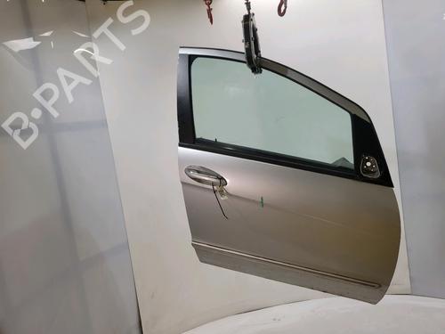Used Right front door Right front door 39259153 39259153