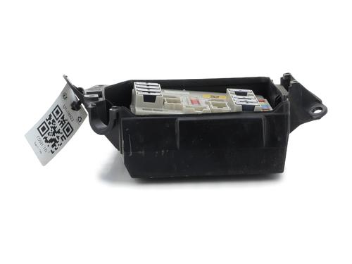 fuse-box-renault-clio-iii-br01-cr01-2005-2006-2007-2008-2009-2010-2011-2012-2013-2014-35998834 main image