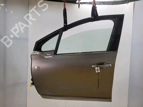 left-front-door-peugeot-2008-i-cu_-2013-33926325 main image