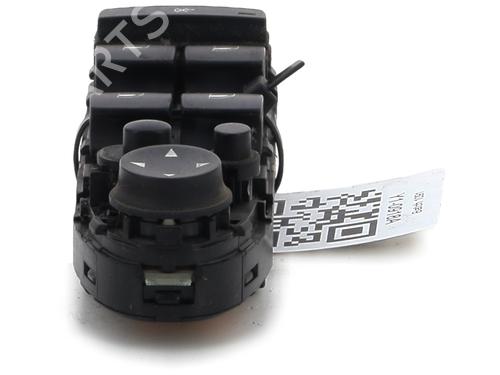 Left front window switch BMW 5 (E60) 525 d | BP30054243I27 