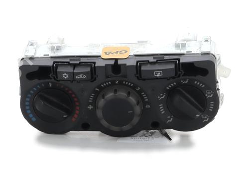 Used Climate control OPEL CORSA D (S07) 1.2 (L08, L68) (86 hp) 24482701