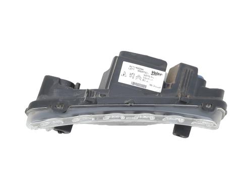 Venstre positionslygte DS DS 3 (SA_) 1.2 THP 110 / PureTech 110 (SAHNPS, SAHNZ6, SAHNZT) (110 hp) 31079914