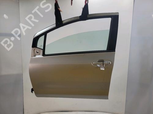 Used Left front door TOYOTA YARIS (_P9_) 1.3 VVT-i (SCP90_, SCP90R) (87 hp) 30313058