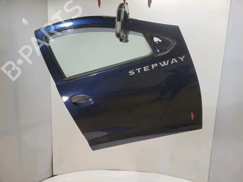 Used Right front door Right front door 38979045 38979045