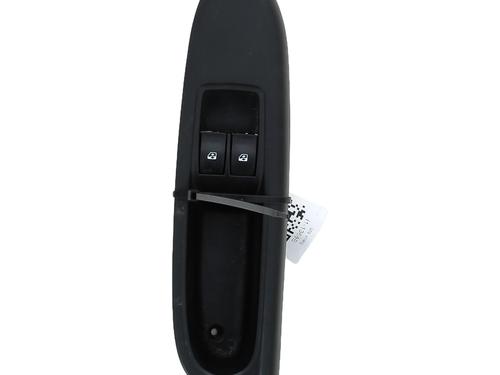 Used Left front window switch RENAULT CLIO II (BB_, CB_) 1.5 dCi (B/CB07) (65 hp) 22331872