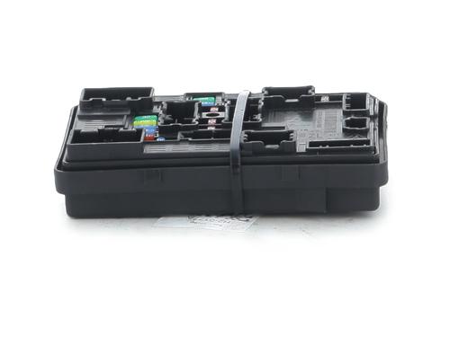 Used Fuse box RENAULT MEGANE IV Hatchback (B9A/M/N_) 1.3 TCe 140 (B9NB) (140 hp) 31078847